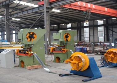 Eficacia alta que cerca el alambre que hace la máquina, máquina de acero galvanizada del alambre de púas de la maquinilla de afeitar proveedor